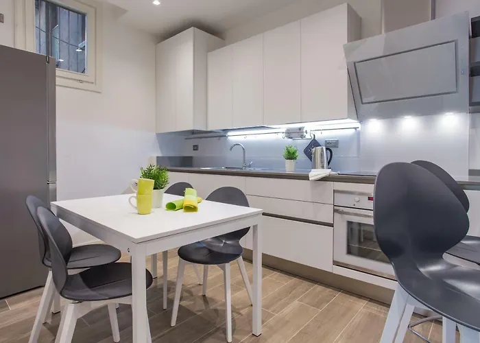 C-apartments 아파트 *